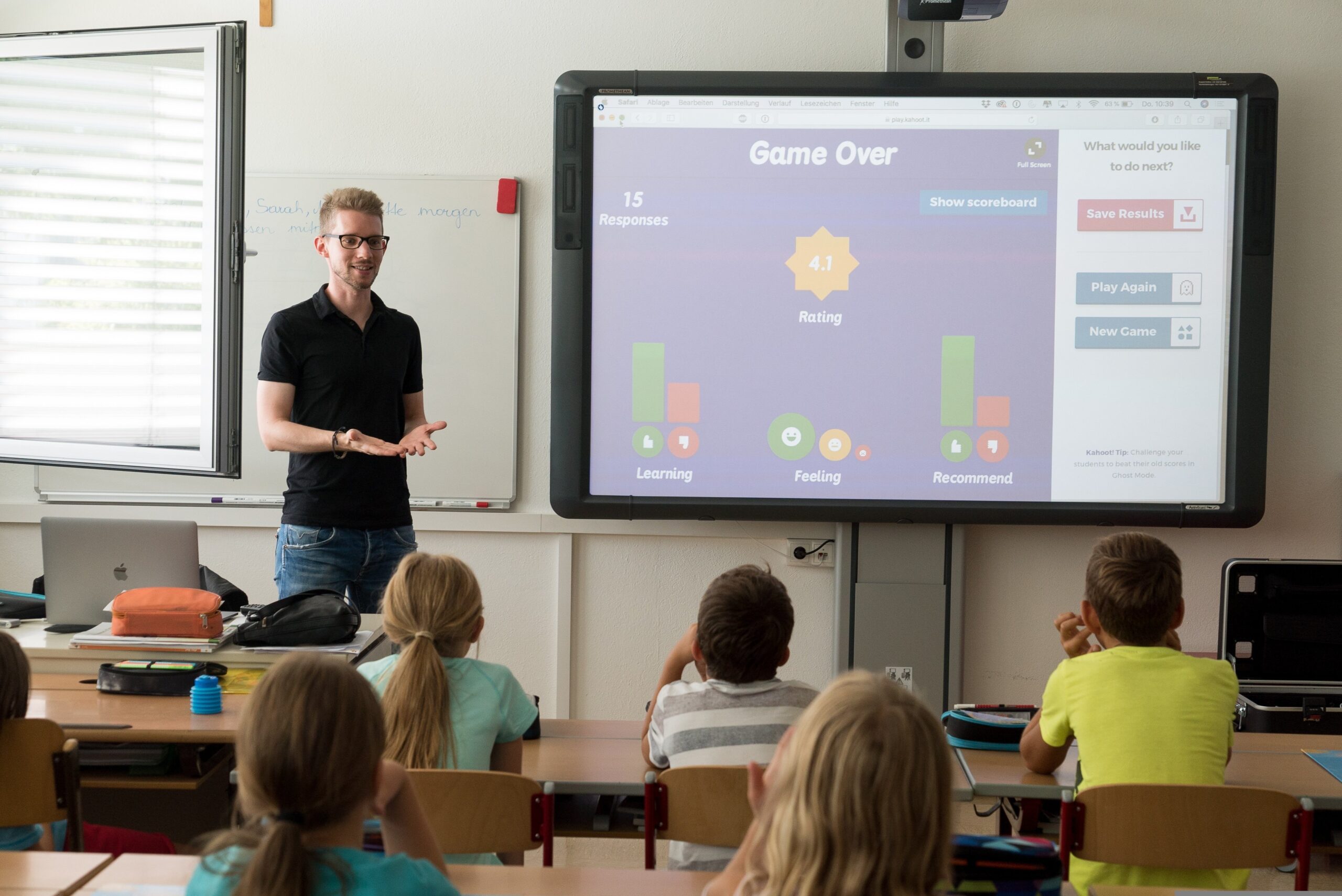 steveriot1-teacher-3765909